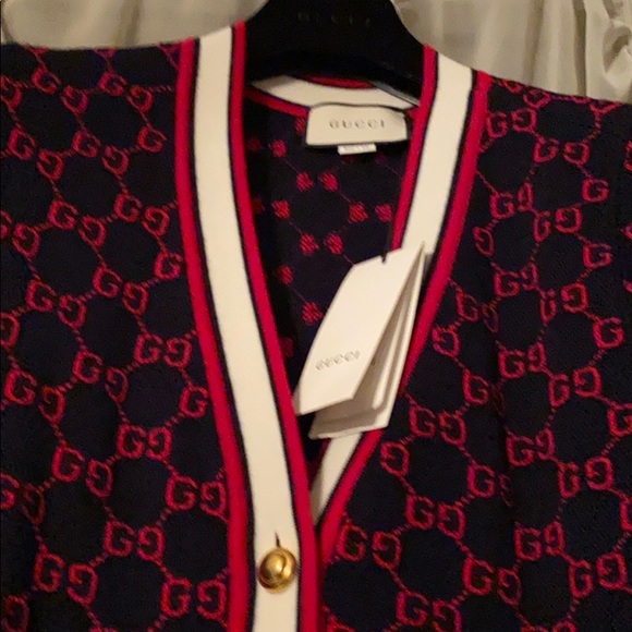 Top - Picture 5 of 11